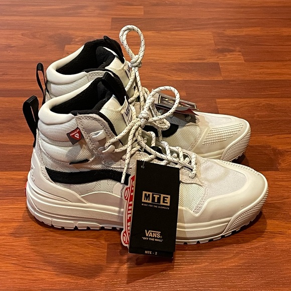 Vans Ultrarange EXO High MTE-2 x Gore Tex ‘Cream Black’ (size mens 6/wmns 7.5) - Picture 1 of 12